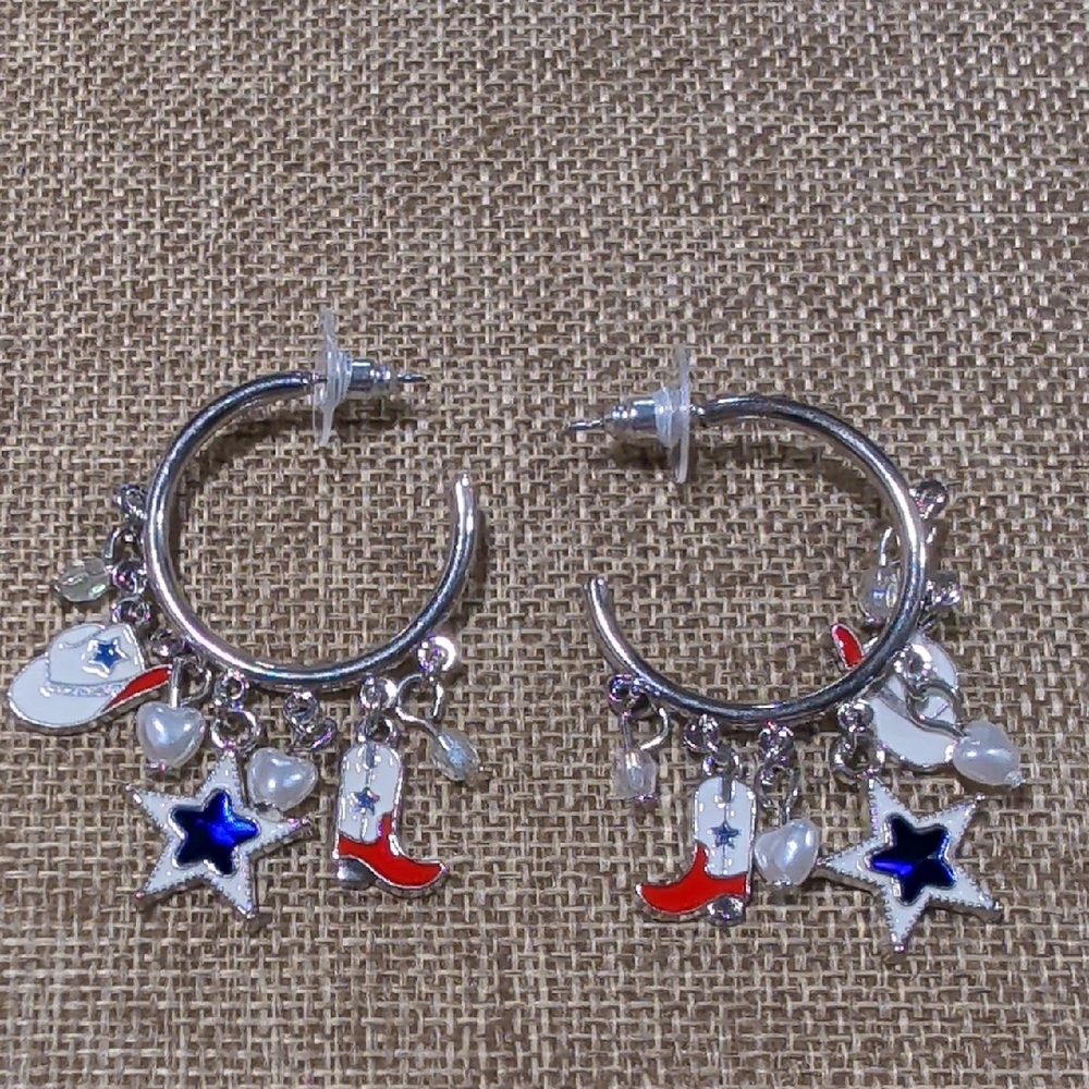 NWOT Patriotic Cowboy Charm Hoop Pierced Fashion Earrings